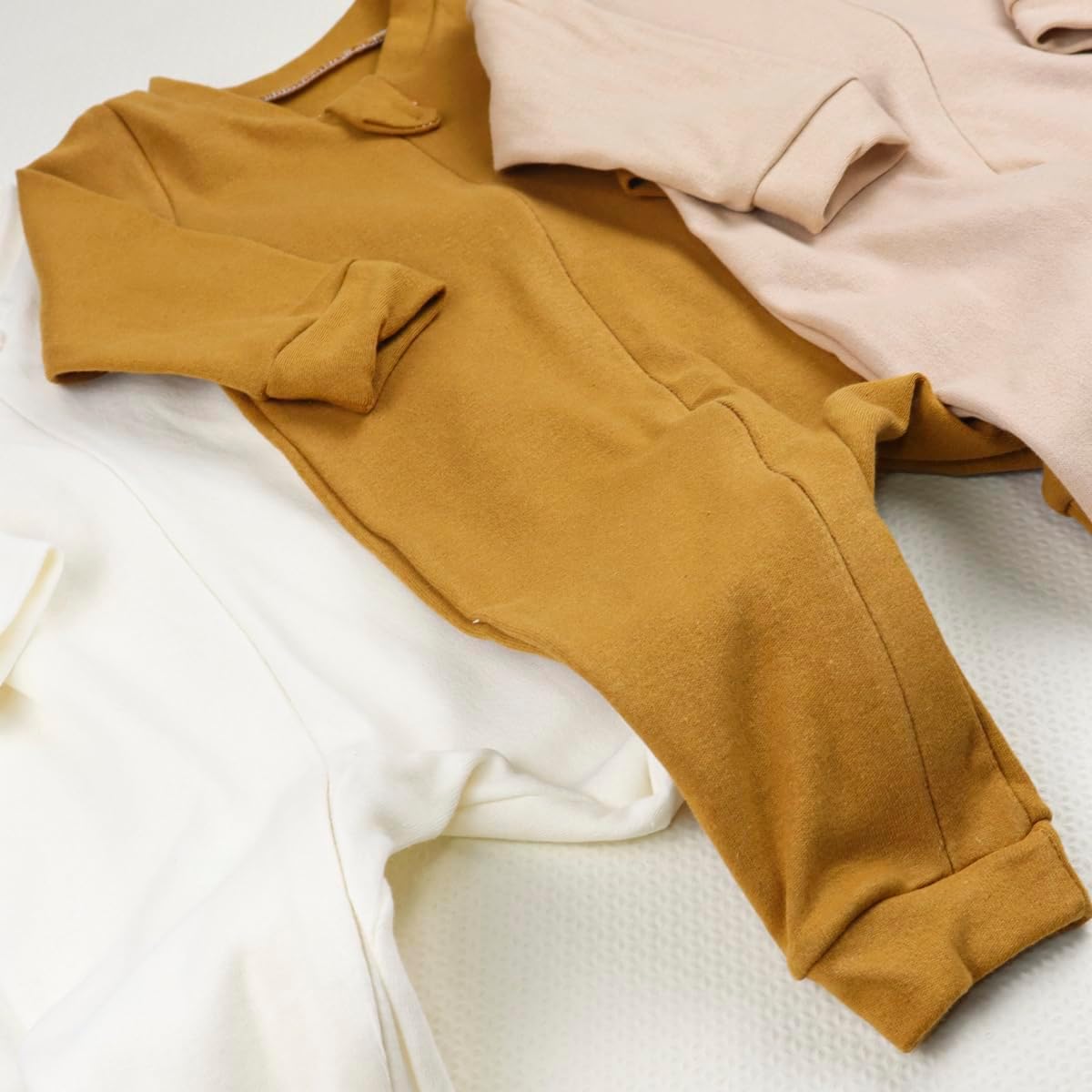 Combo 3 Macacão Minimalista para Bebês de 0 a 12 Meses - Tecido Respirável de Algodão, Abertura em Zíper